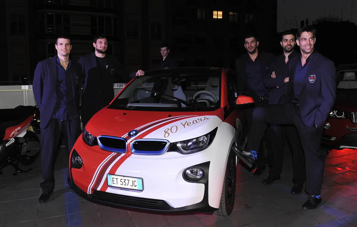 BMW, 14 X3 per l'EA7 Emporio Armani Olimpia Milano (7)