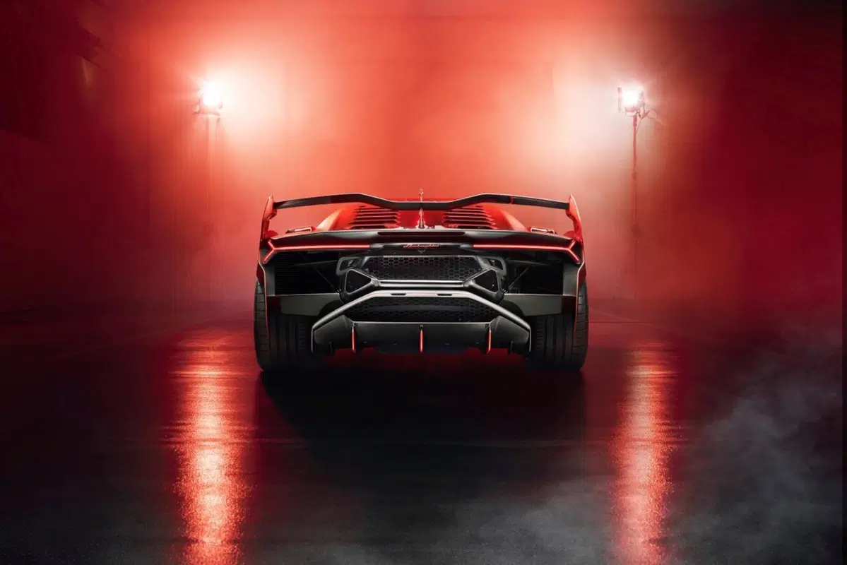 Lamborghini SC18, la one-off stradale con le corse nel sangue (2)