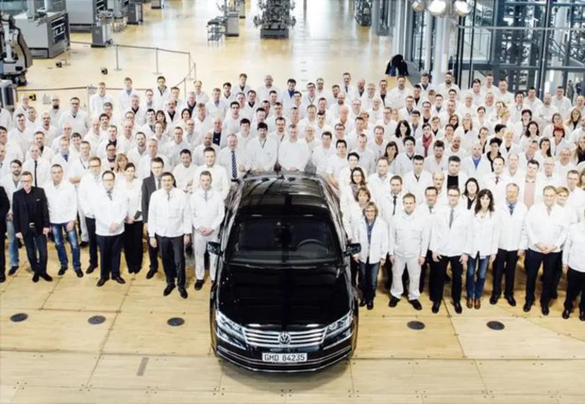 VW, addio alla Fabbrica di Vetro. Diventerà uno showroom (3)