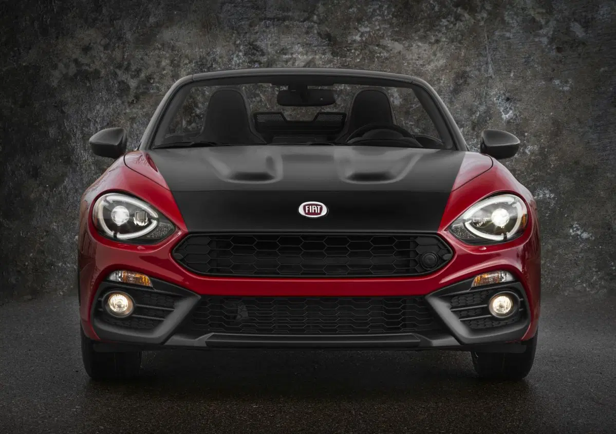 Fiat 124 Spider Elaborazione Abarth, lo Scorpione va negli USA (3)
