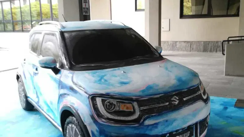 Suzuki Ignis Hybrid Art, il mini SUV d'autore