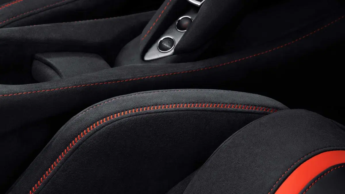 McLaren 720S Stealth, la supercar ispirata alla F1 GTR  (8)