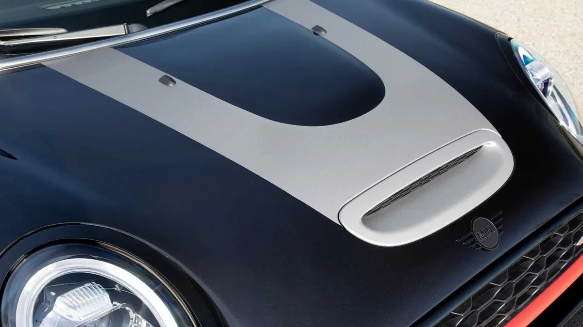 MINI John Cooper Works, arriva la Knights Edition (e non solo) (11)