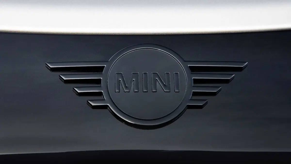 MINI John Cooper Works, arriva la Knights Edition (e non solo) (7)