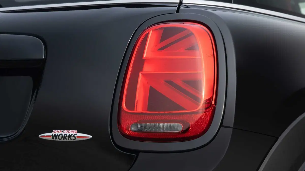 MINI John Cooper Works, arriva la Knights Edition (e non solo) (16)