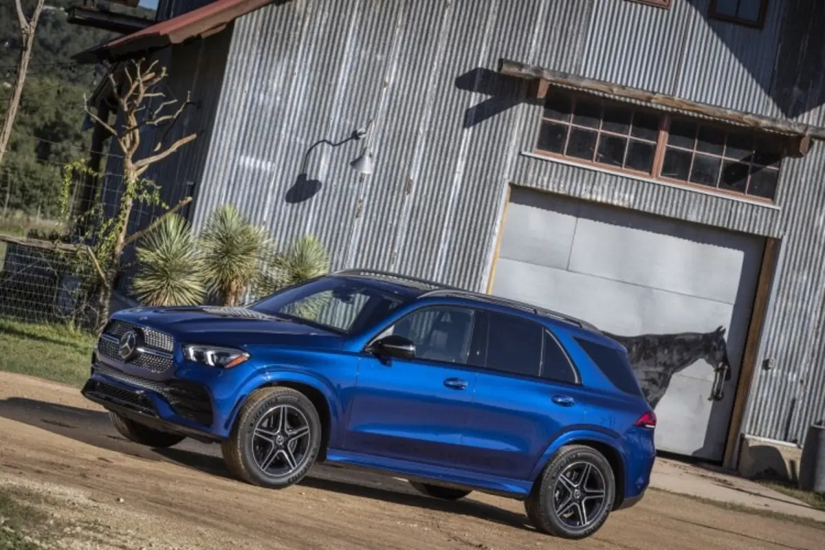 Mercedes GLE 2019. Sospensioni intelligenti e guida quasi autonoma  (9)