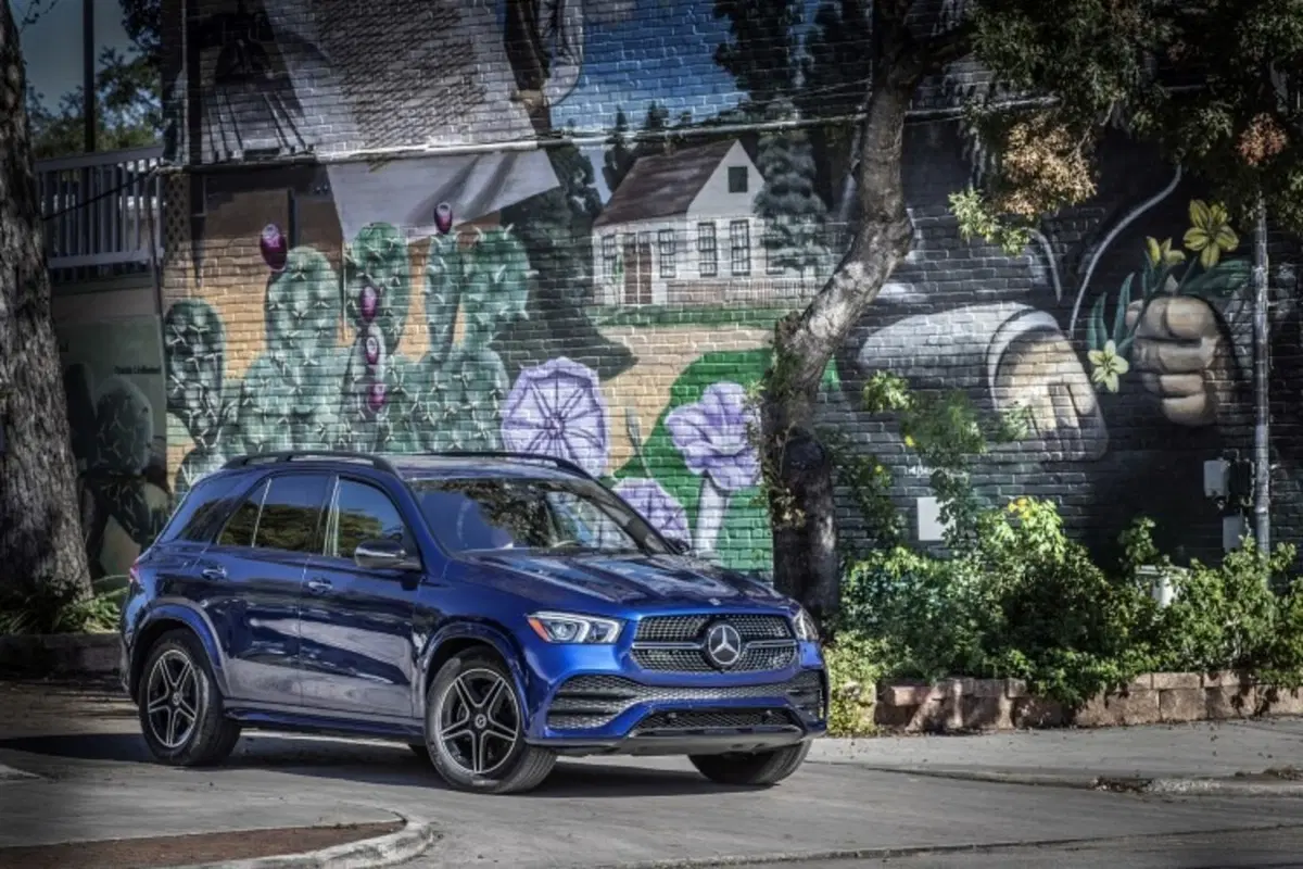 Mercedes GLE 2019. Sospensioni intelligenti e guida quasi autonoma 