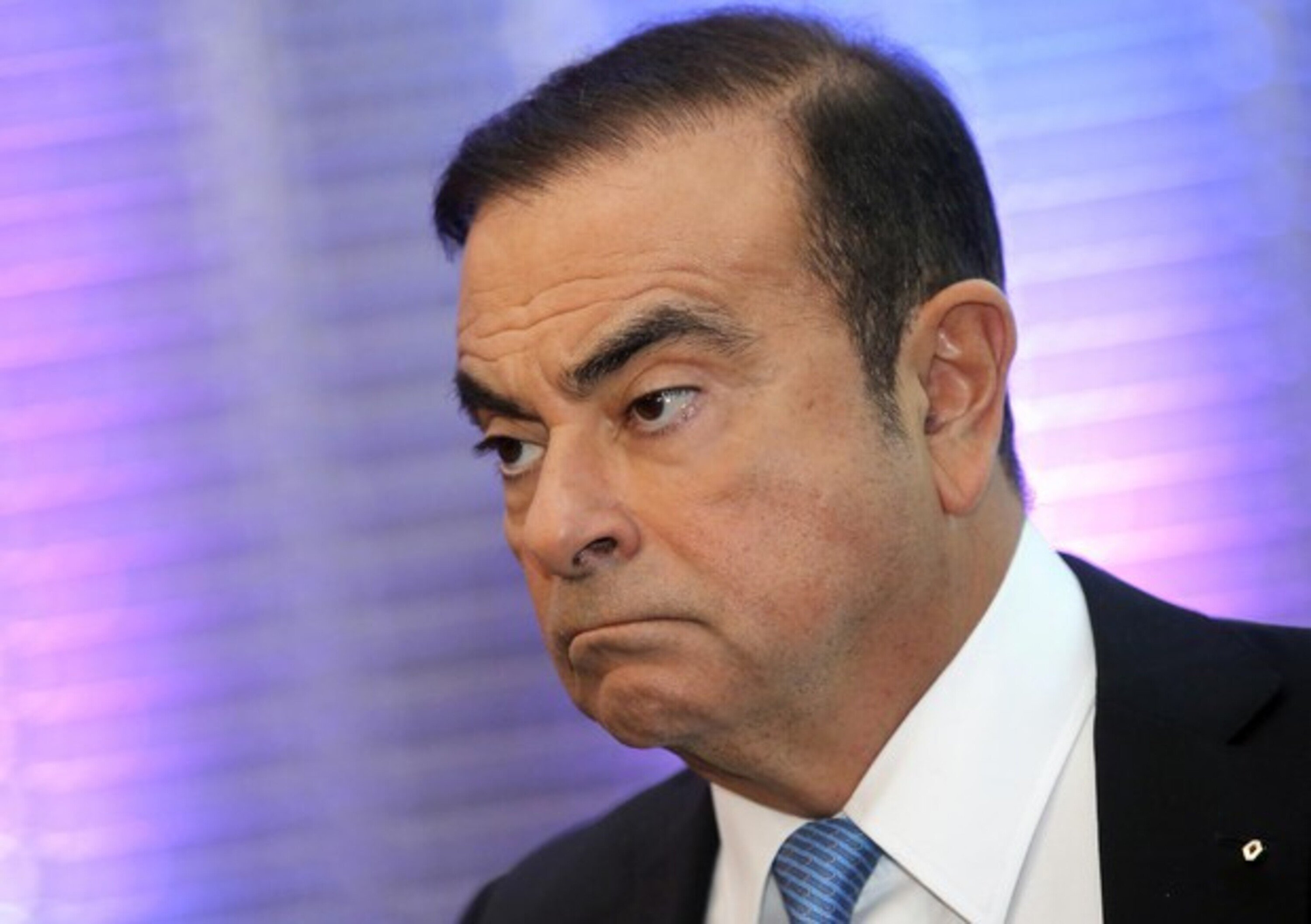 Renault, Ghosn resta CEO e presidente. Bollor&eacute; ad interim