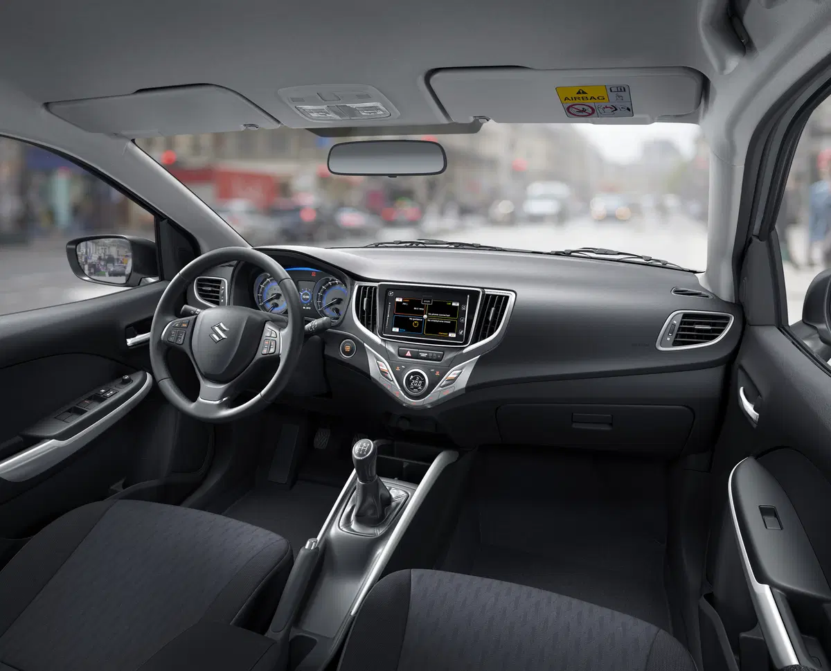 Suzuki Baleno [Video] (14)