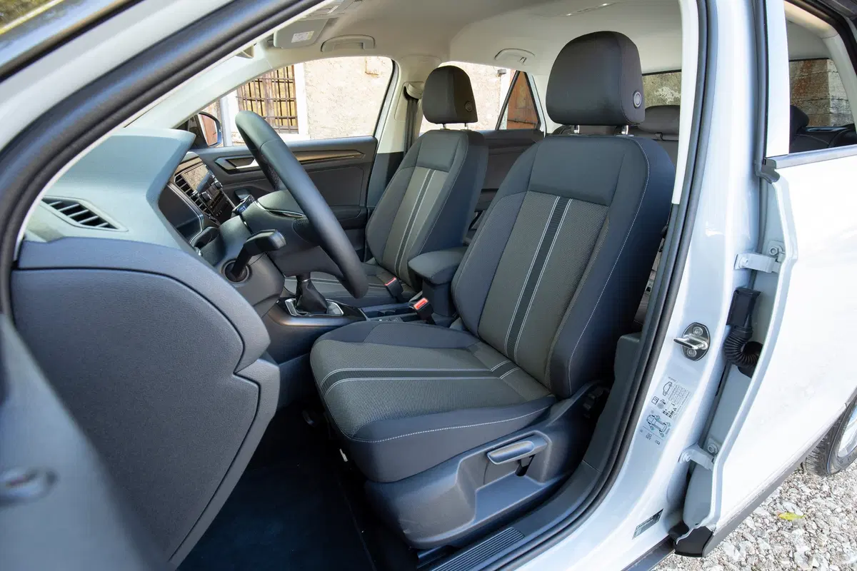 Volkswagen T-Roc 1.6 L TDI 115 CV. Diesel per tutti [Video] (25)