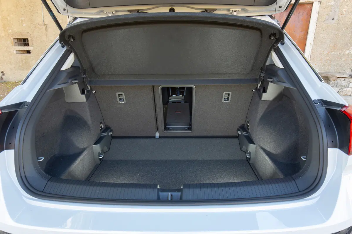 Volkswagen T-Roc 1.6 L TDI 115 CV. Diesel per tutti [Video] (28)
