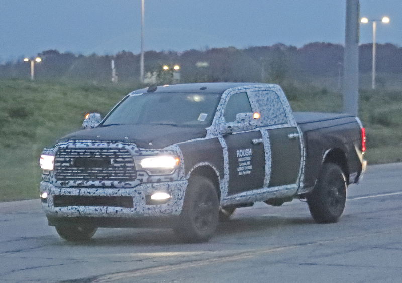 Ram 2500 Laramie, ecco le foto spia