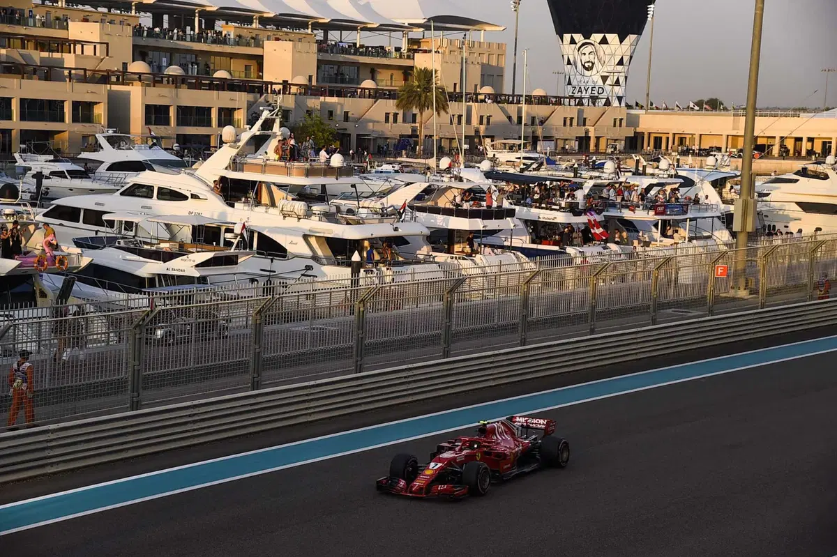 F1, GP Abu Dhabi 2018: pole per Hamilton. Terzo Vettel (6)