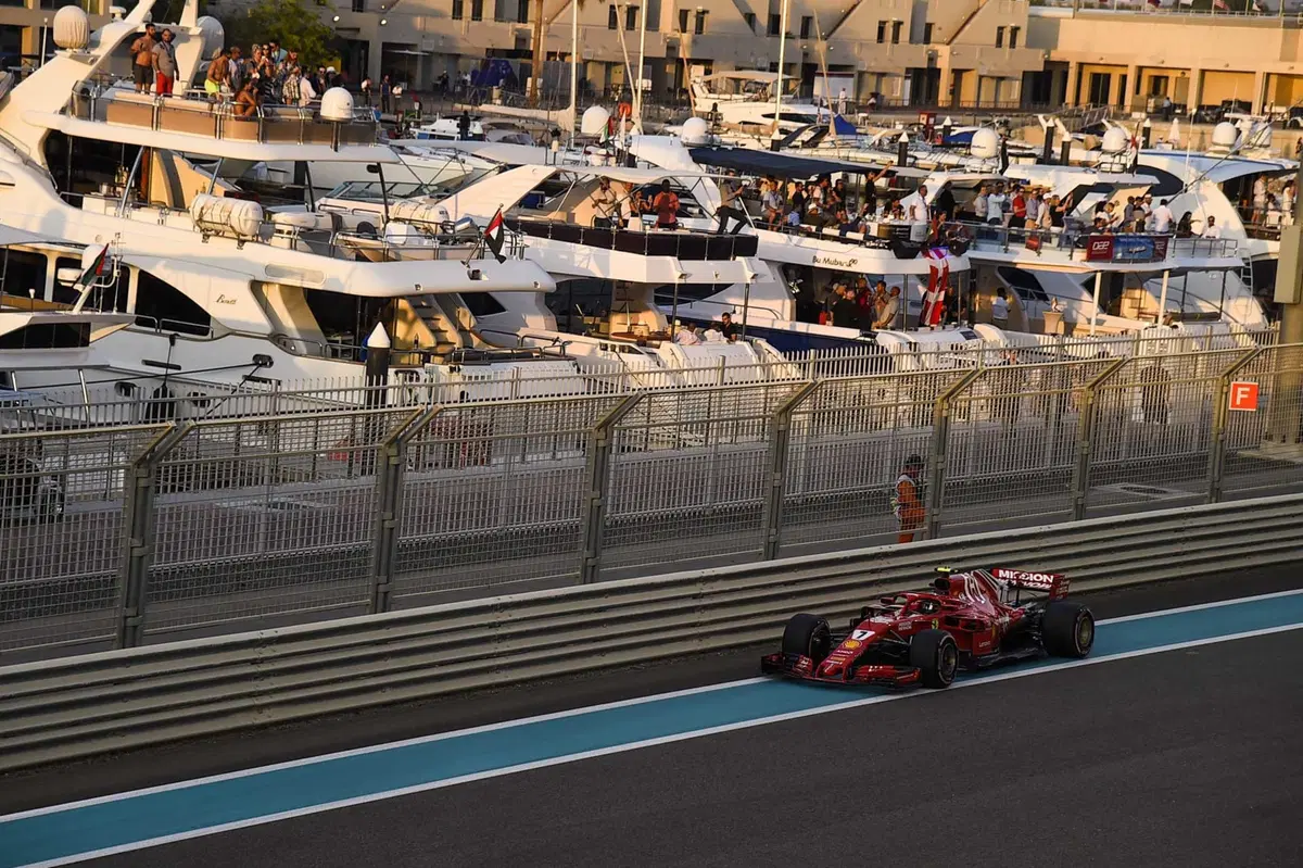 F1, GP Abu Dhabi 2018: pole per Hamilton. Terzo Vettel (7)