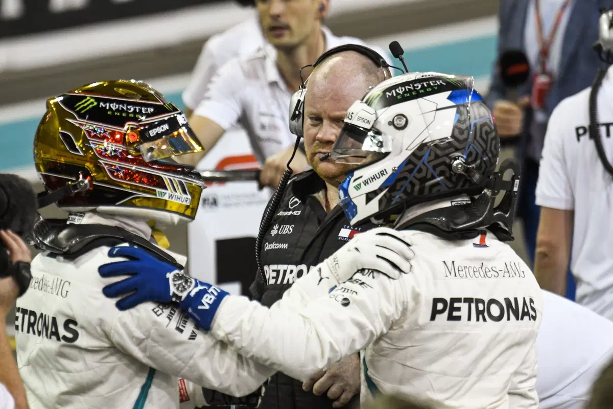 F1, GP Abu Dhabi 2018: pole per Hamilton. Terzo Vettel (43)