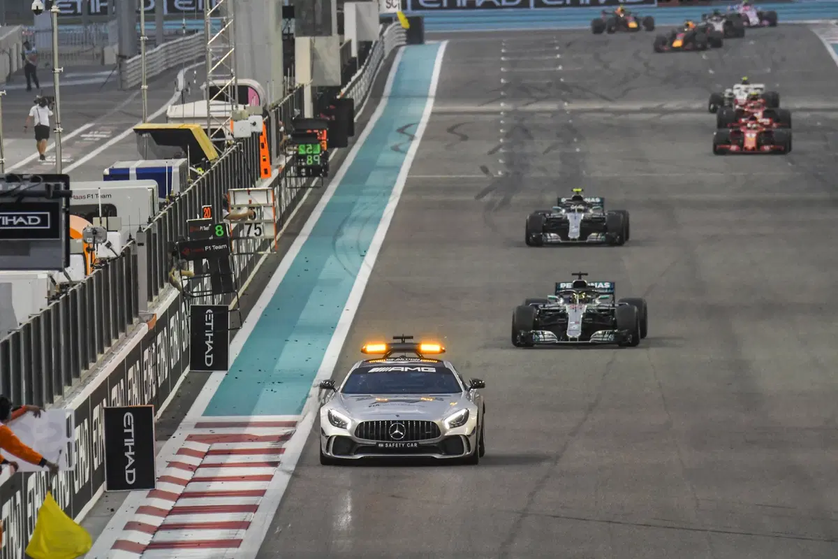 F1, GP Abu Dhabi 2018: vince Hamilton. Secondo Vettel (38)