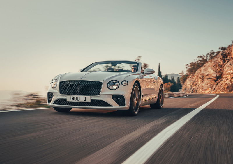 Bentley Continental GT Convertible, 2+2 da 635 CV