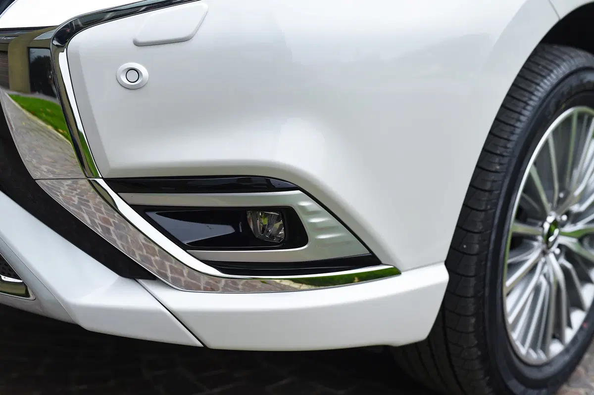 Mitusbishi Outlander PHEV 2019 | Gran comfort, ma quel prezzo... [Video] (5)