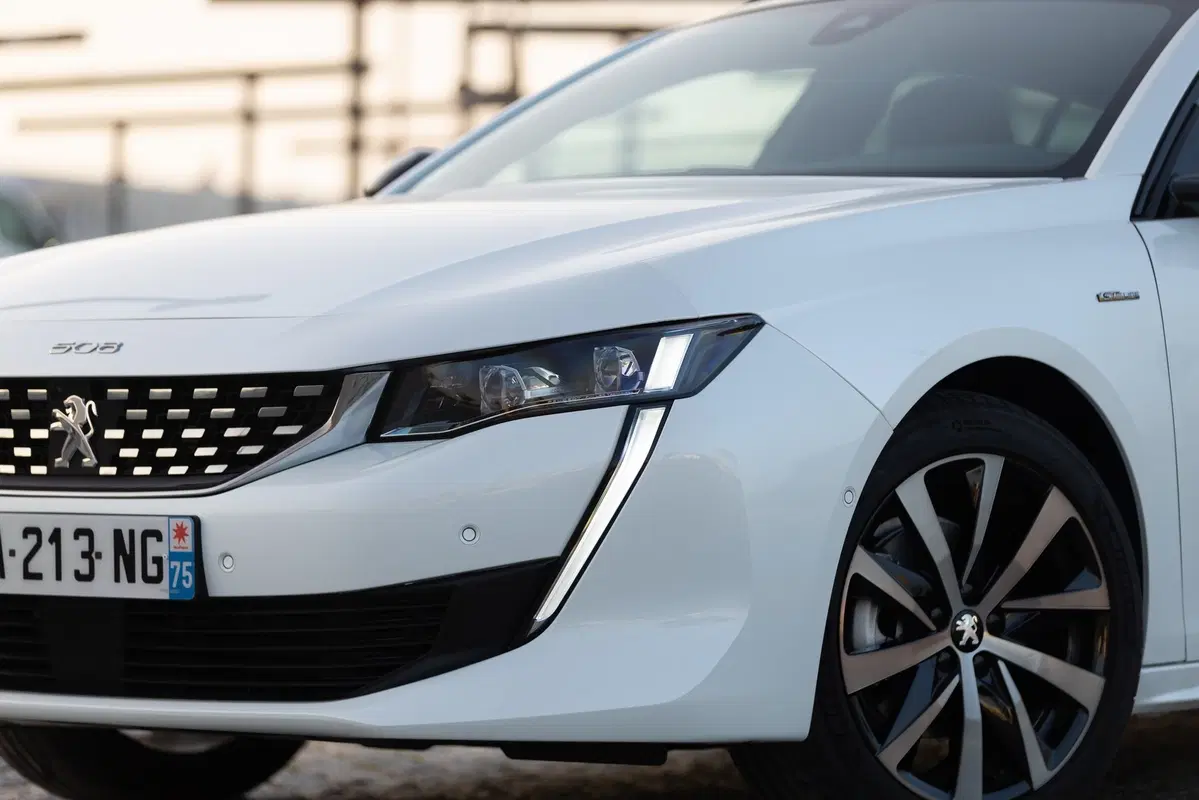 Peugeot 508 SW | Eccezionale anche con il diesel 1.5 da 130 CV [Video] (13)
