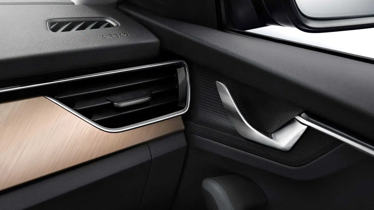 Skoda Scala, ecco gli interni (3)