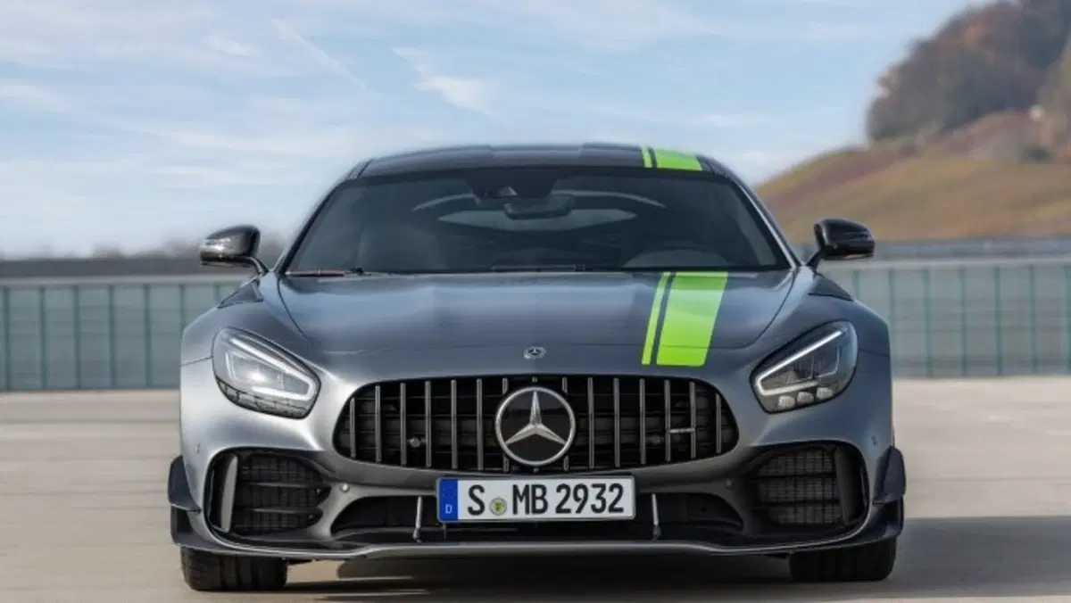 Mercedes-AMG GT R Pro, bolide da pista