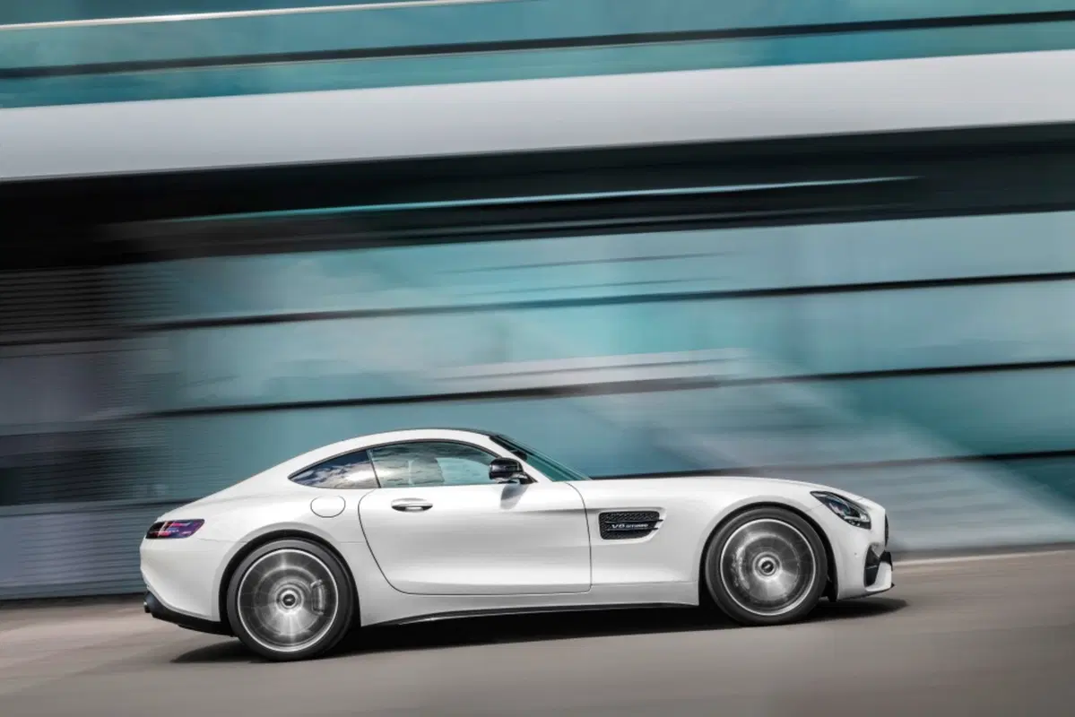 Mercedes-AMG GT: restyling per tutta la gamma al Salone di Los Angeles (8)