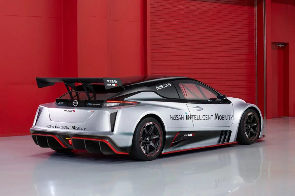 Nissan Leaf Nismo RC, l'elettrica da competizione [Video] (2)