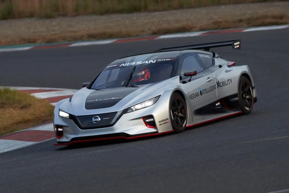 Nissan Leaf Nismo RC, l'elettrica da competizione [Video] (3)