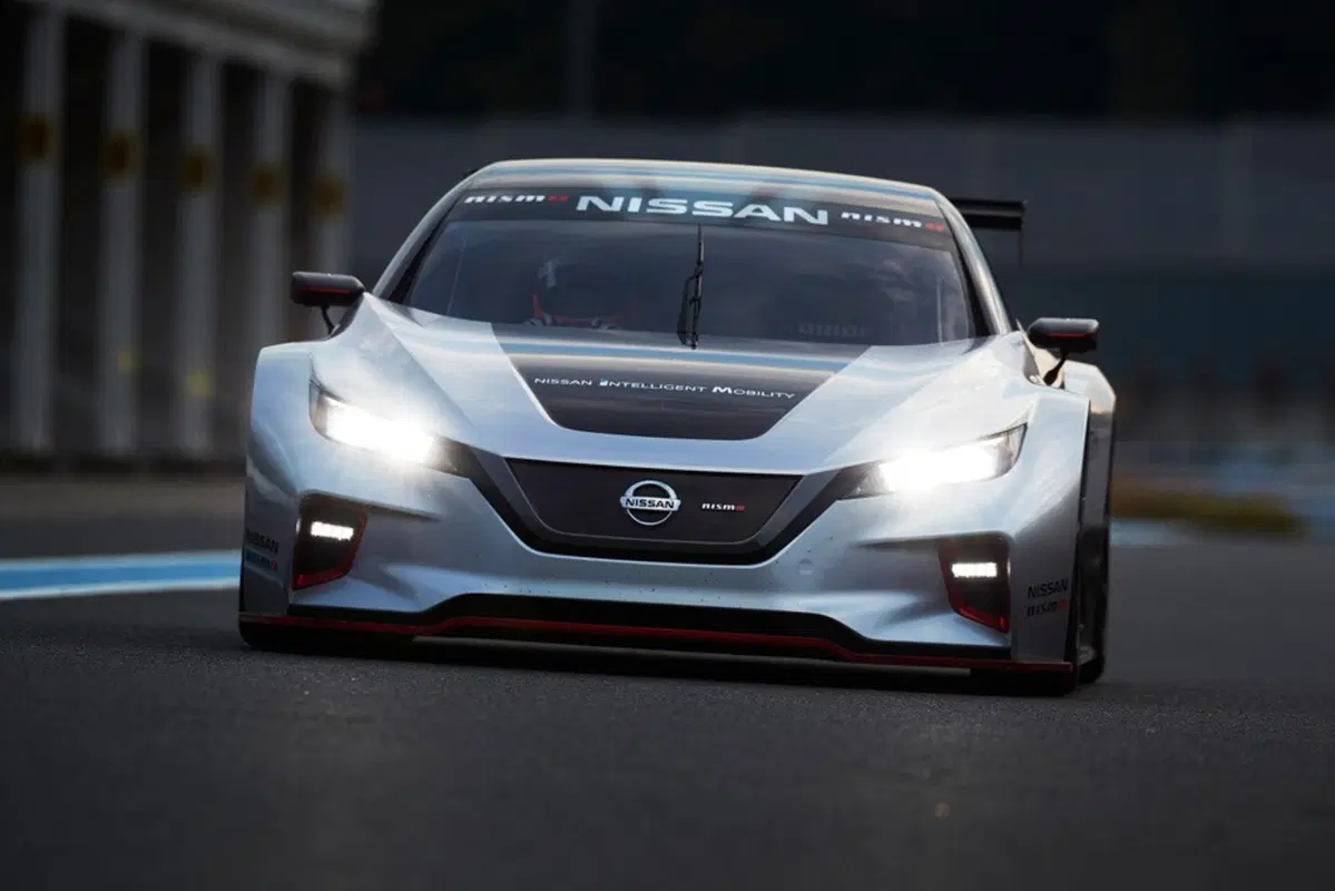 Nissan Leaf Nismo RC, l'elettrica da competizione [Video] (5)