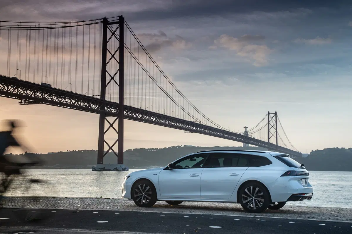 Peugeot 508 SW | Eccezionale anche con il diesel 1.5 da 130 CV [Video] (18)