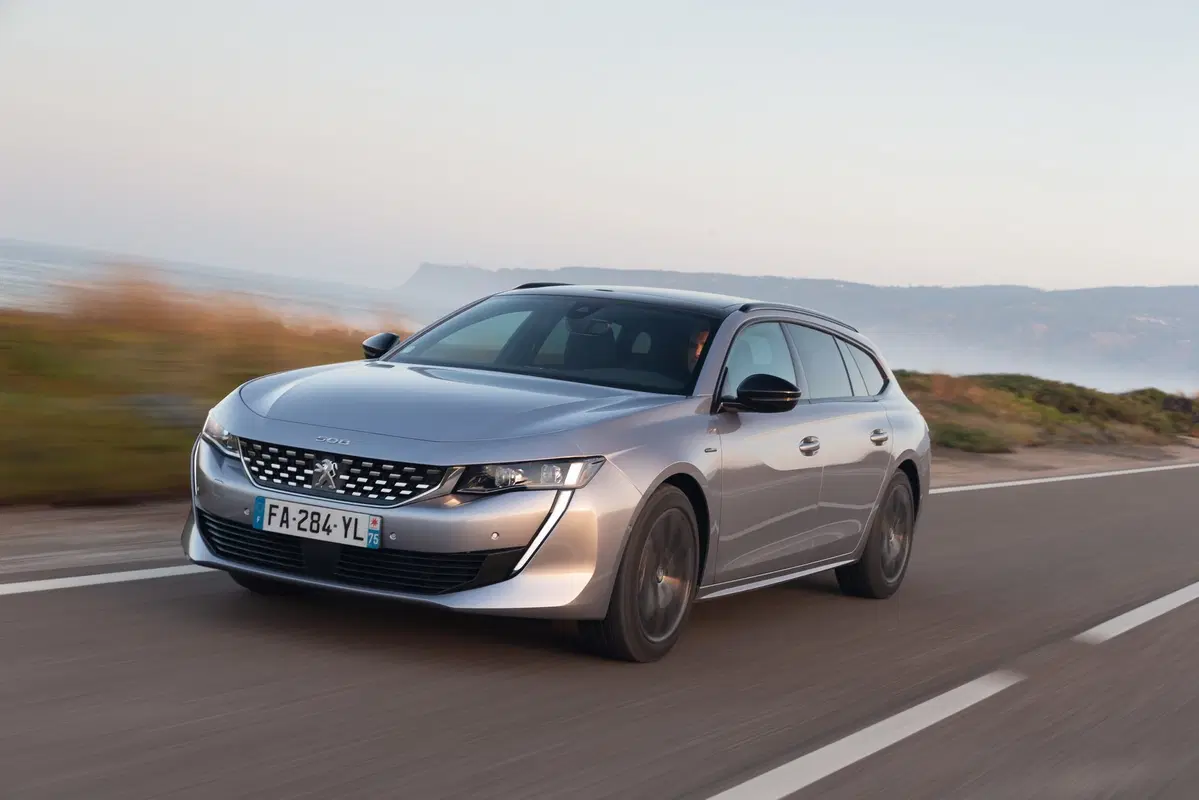 Peugeot 508 SW | Eccezionale anche con il diesel 1.5 da 130 CV [Video] (19)