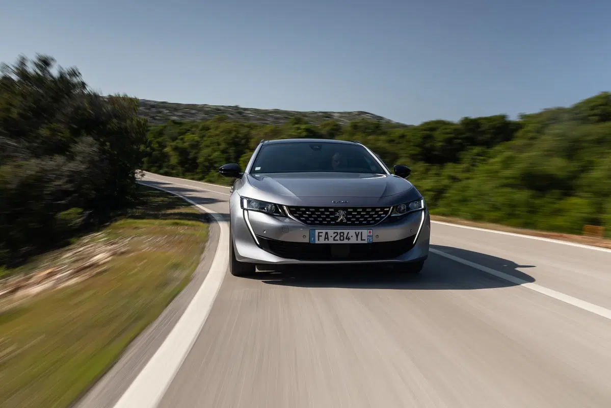 Peugeot 508 SW | Eccezionale anche con il diesel 1.5 da 130 CV [Video] (21)