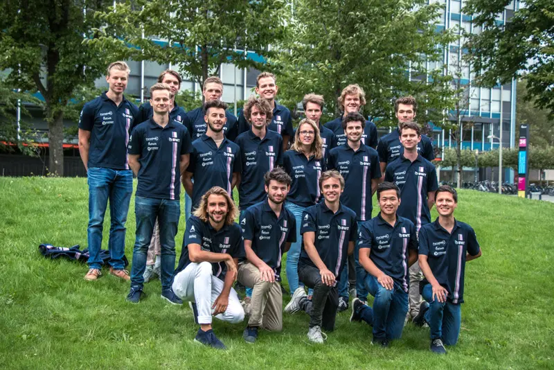 Sono tre i &ldquo;cervelli in fuga&ldquo; italiani all'interno del Forze Team, vera squadra internazionale