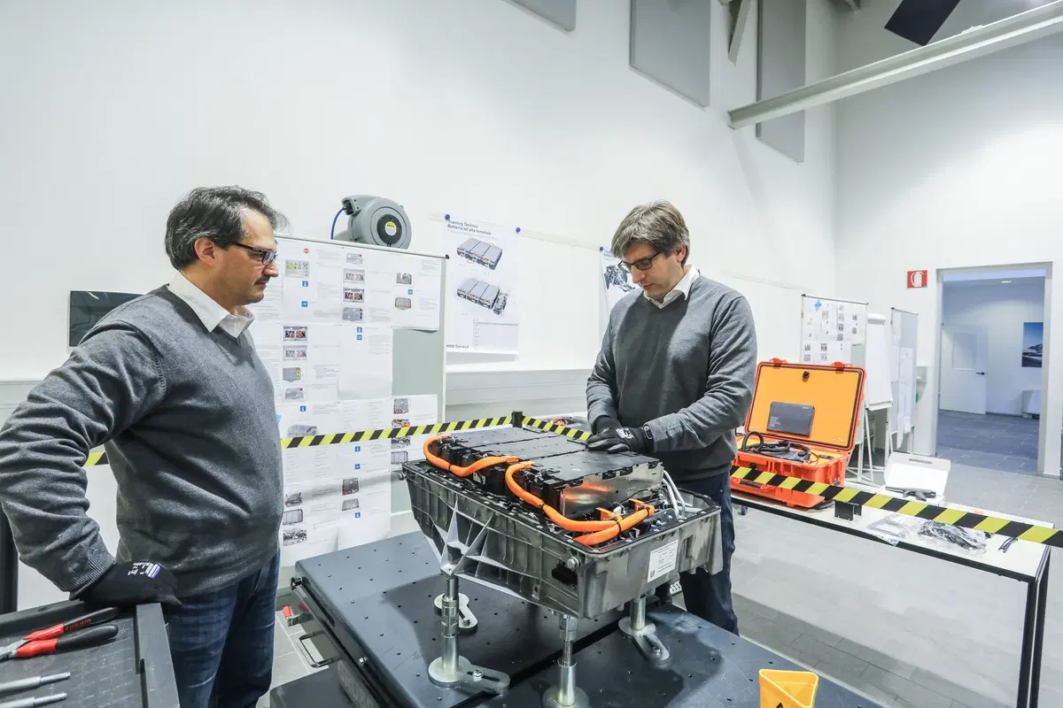 Formazione tecnica BMW: come aumenta la competenza del personale nelle concessionarie (6)