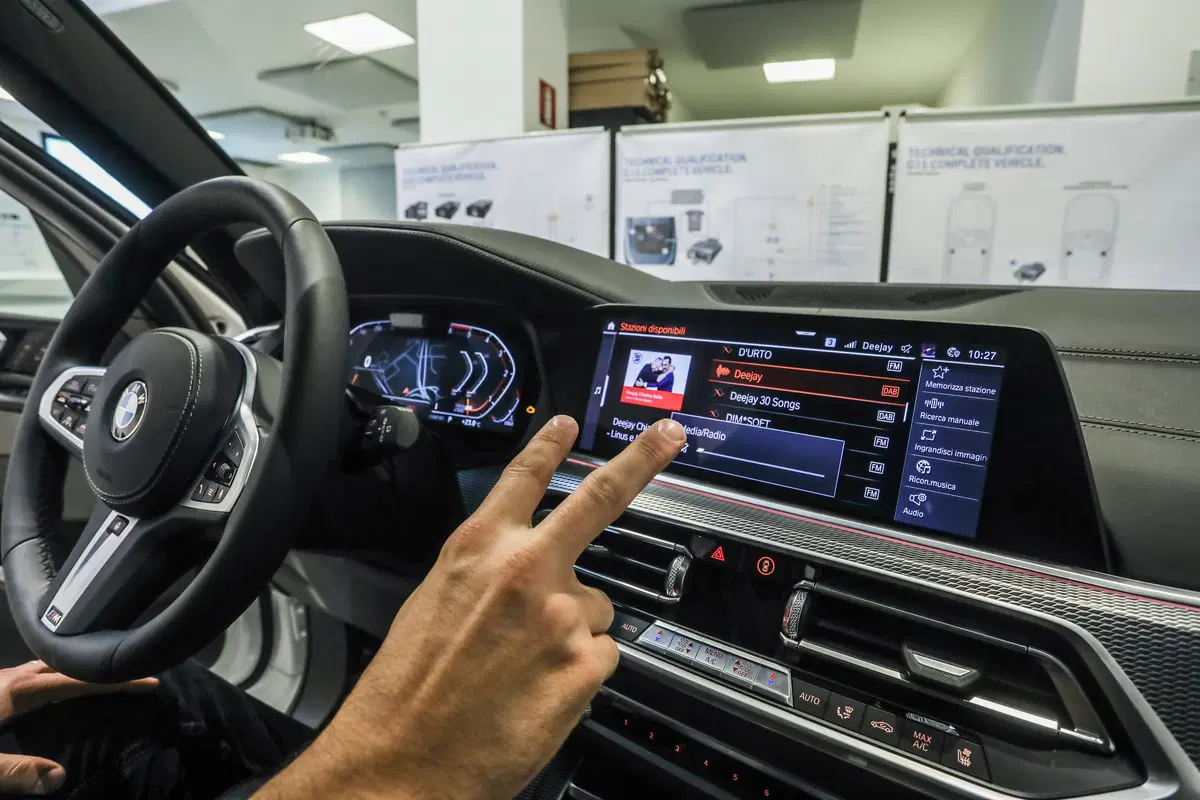 Formazione tecnica BMW: come aumenta la competenza del personale nelle concessionarie (7)