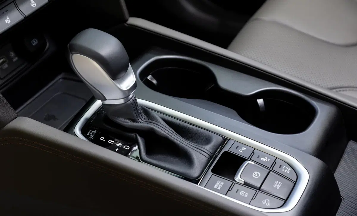 Hyundai Santa Fe (2018-22) (38)