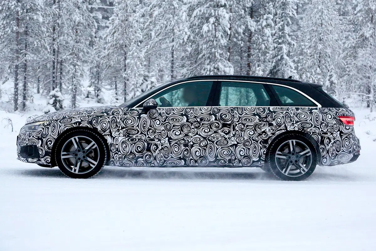 Audi A4 2019, le prime foto spia (4)