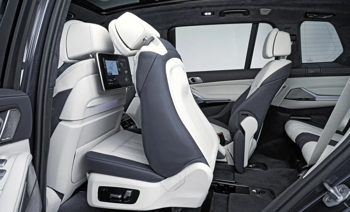 BMW X7 (30)