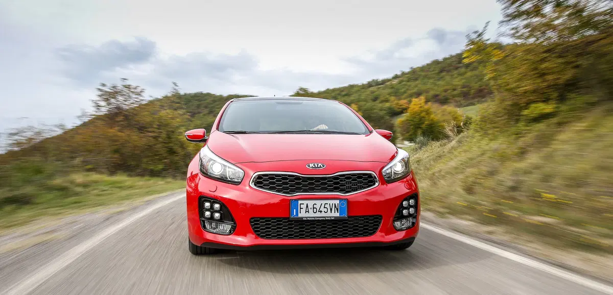 Kia Ceed 1.6 CRDi 136 CV DCT 5p. GT Line (30)
