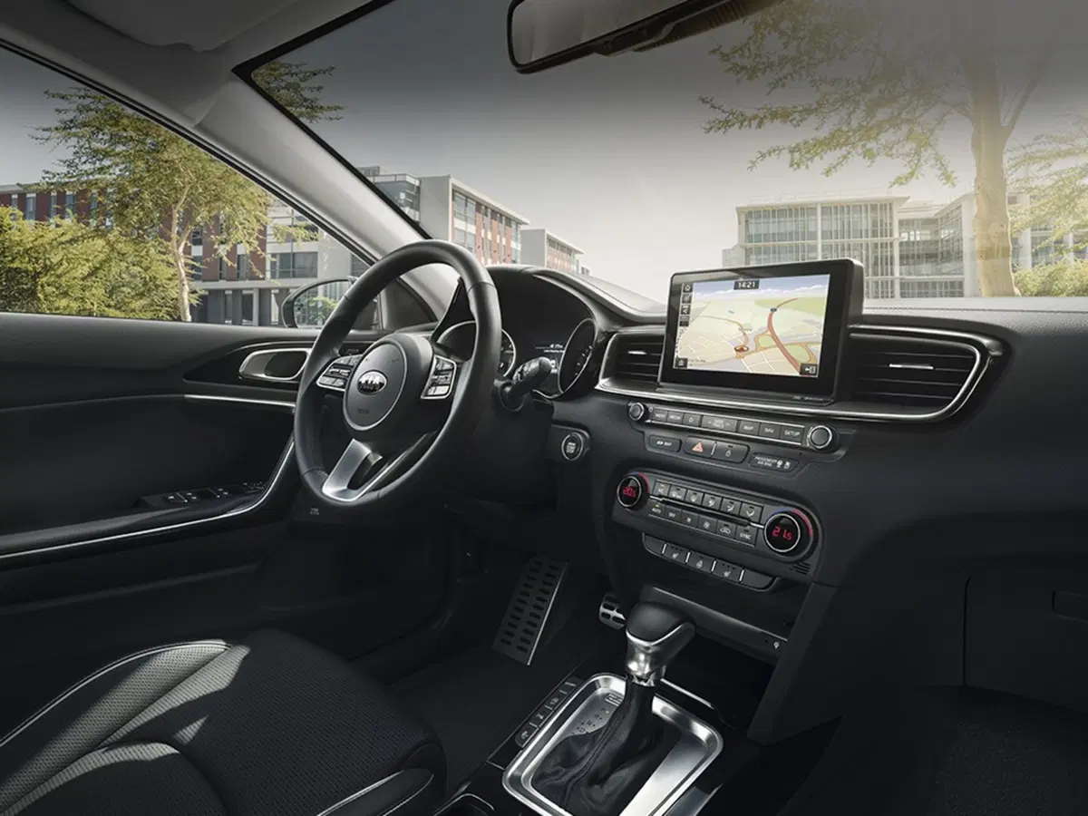 Kia Ceed Sport Wagon (2018-->>) (13)