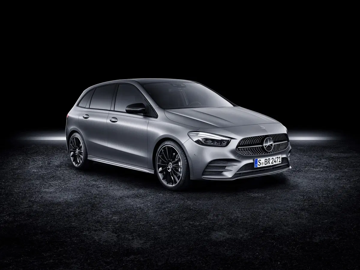Mercedes Classe B, i prezzi: si parte da 27.140 euro (3)
