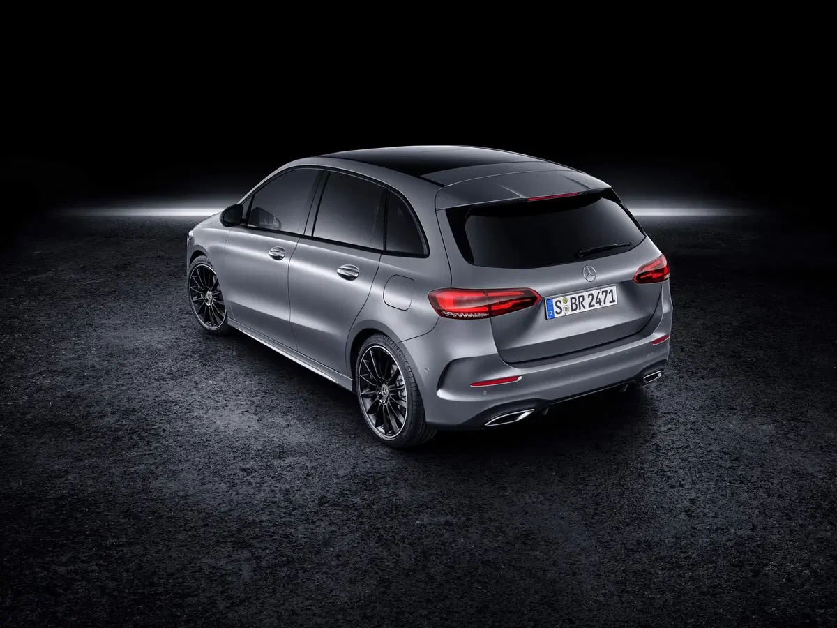 Mercedes Classe B, i prezzi: si parte da 27.140 euro (12)