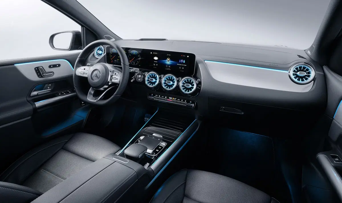 Mercedes Classe B, i prezzi: si parte da 27.140 euro (15)