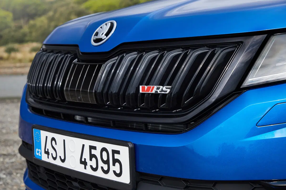 Skoda Kodiaq RS, 240 CV diesel firmati Rally Sport [Video] (14)
