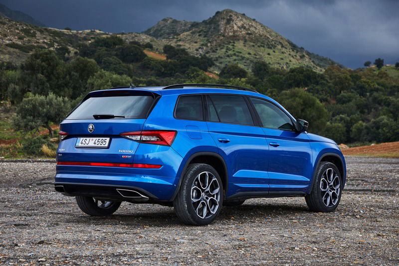 Il tre quarti posteriore della Skoda Kodiaq RS