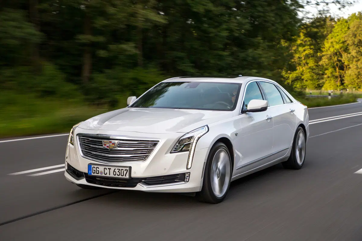Cadillac CT6, perfetta no, ma coraggiosa sì... [Video]