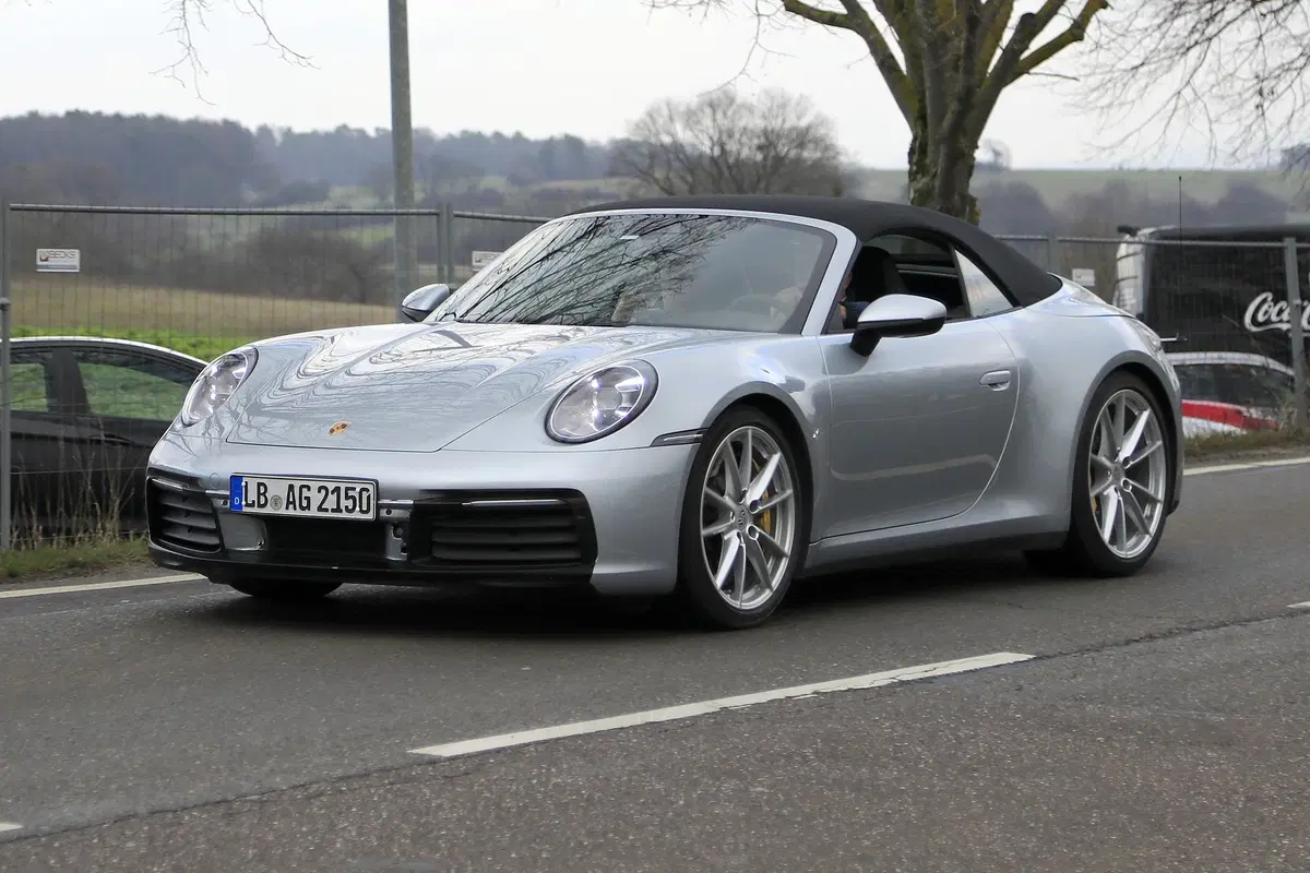 Nuova Porsche 911, la cabrio in fase di collaudo [Foto spia] (10)