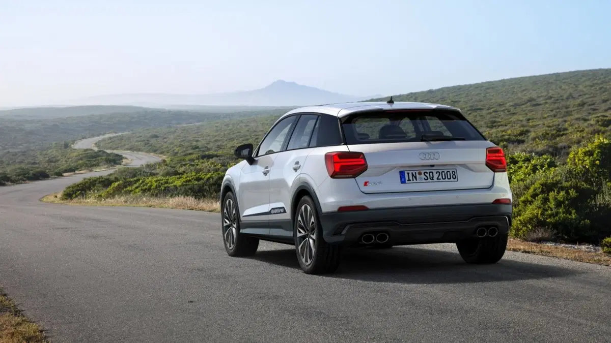 Audi SQ2, SUV compatto al peperoncino (4)