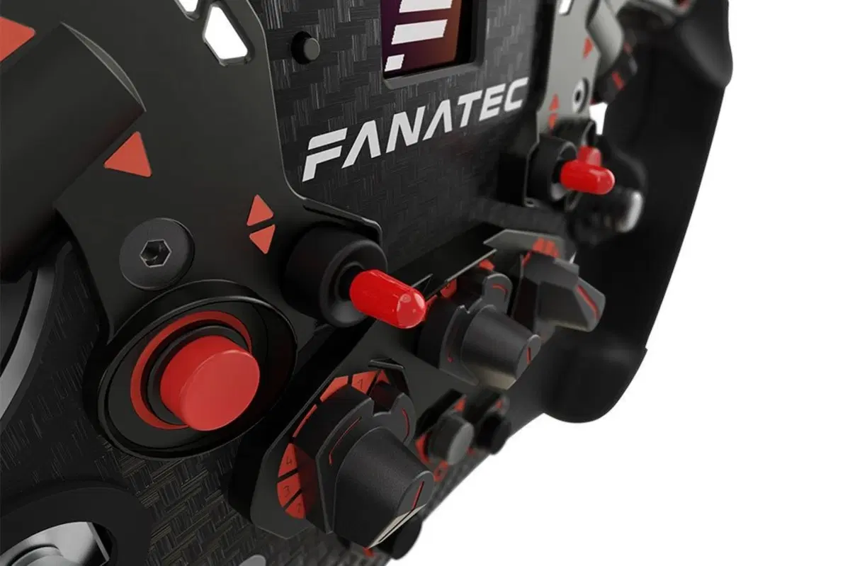 Fanatec, nuovo volante ClubSport Formula V2 per Xbox, PS4 e PC