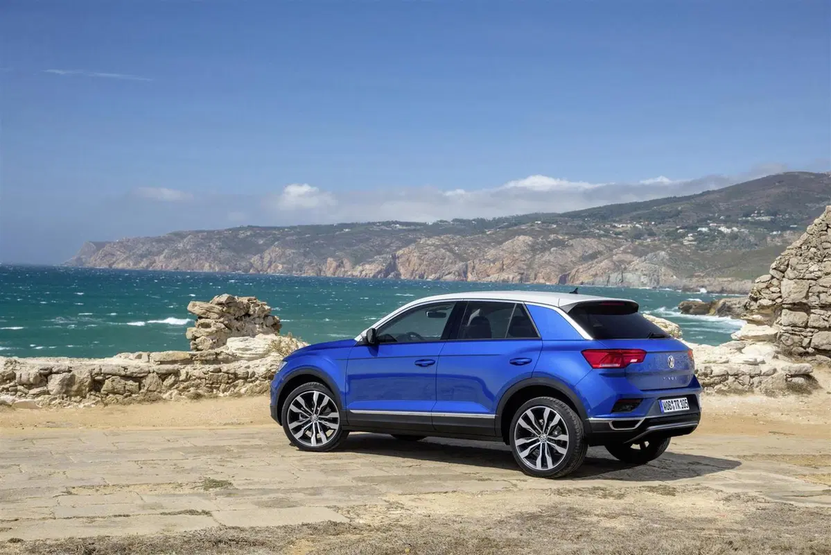 Volkswagen T-Roc [Video primo test] (12)